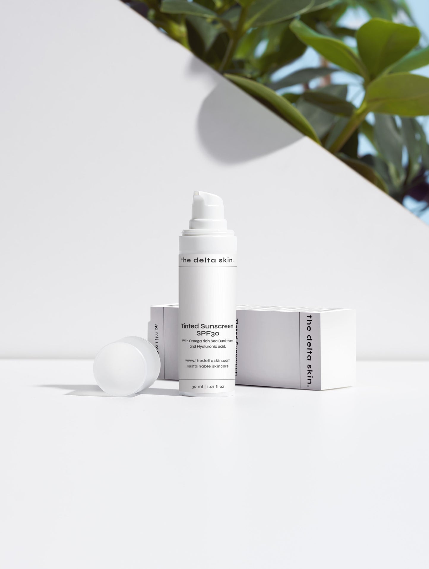 Tinted Sunscreen SPF30, with Omega rich Sea Buckthorn and Hyaluronic acid. Volume 30 ml / 1.01 fl oz